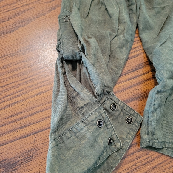 Button down shirt - Picture 3 of 3